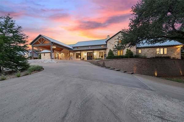 11 Acres of Land with Home for Sale in Waco, Texas