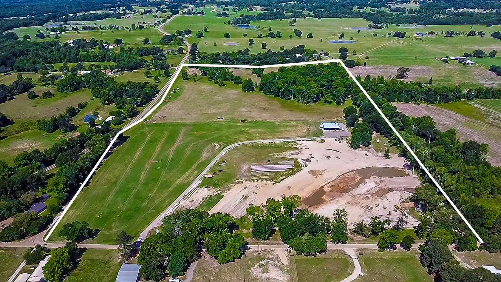 45.9 Acres of Land with Home for Sale in Athens, Texas