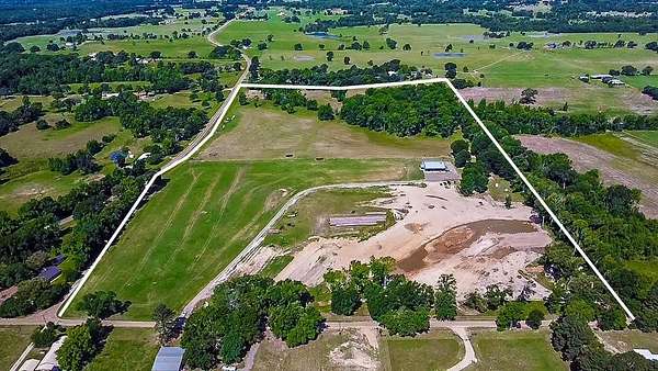 45.9 Acres of Land with Home for Sale in Athens, Texas