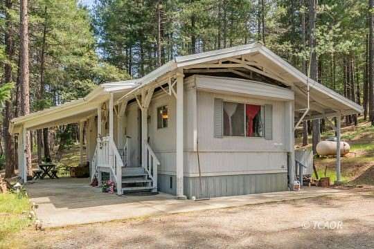 20.4 Acres of Recreational Land with Home for Sale in Junction City, California