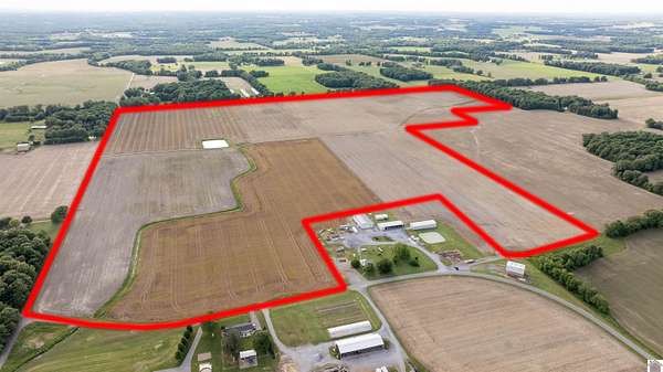 175 Acres of Agricultural Land for Sale in Murray, Kentucky