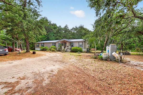 5 Acres of Land with Home for Sale in Silver Springs, Florida