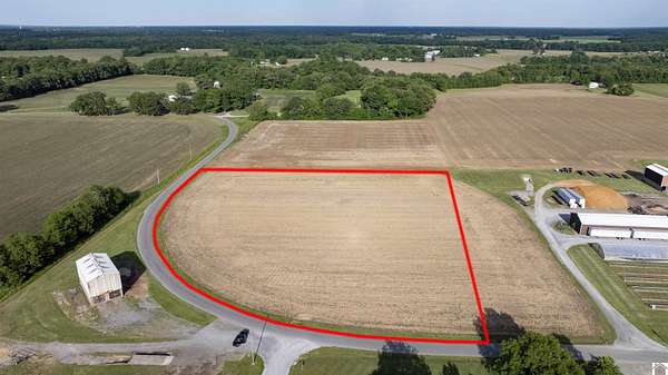 5 Acres of Land for Sale in Murray, Kentucky