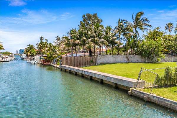 0.34 Acres of Residential Land for Sale in Miami, Florida