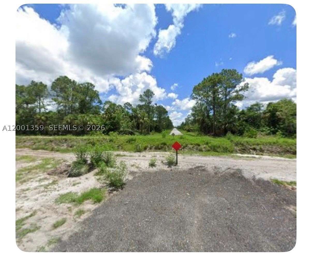 0.25 Acres of Residential Land for Sale in Lehigh Acres, Florida