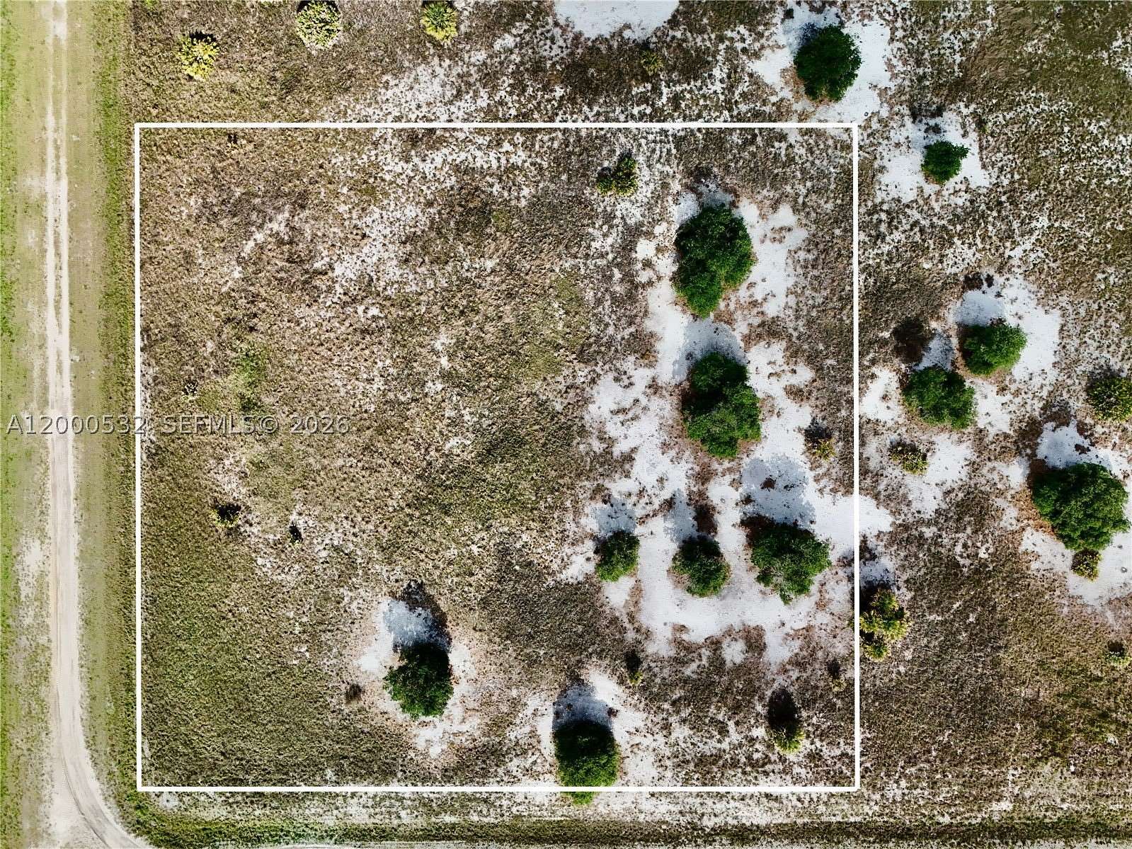 2.5 Acres of Residential Land for Sale in Okeechobee, Florida