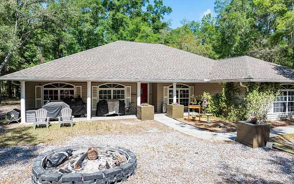 30 Acres of Land with Home for Sale in Branford, Florida