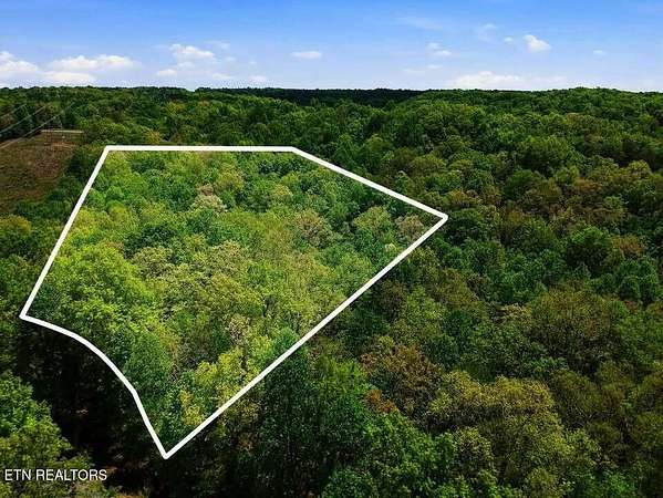 2.7 Acres of Land for Sale in Monterey, Tennessee