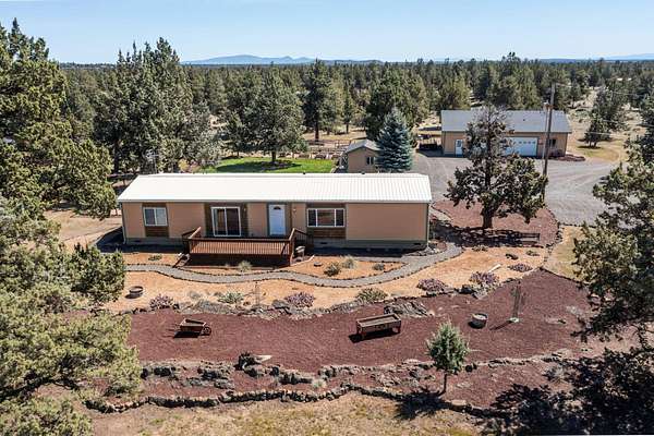 5 Acres of Land with Home for Sale in Terrebonne, Oregon