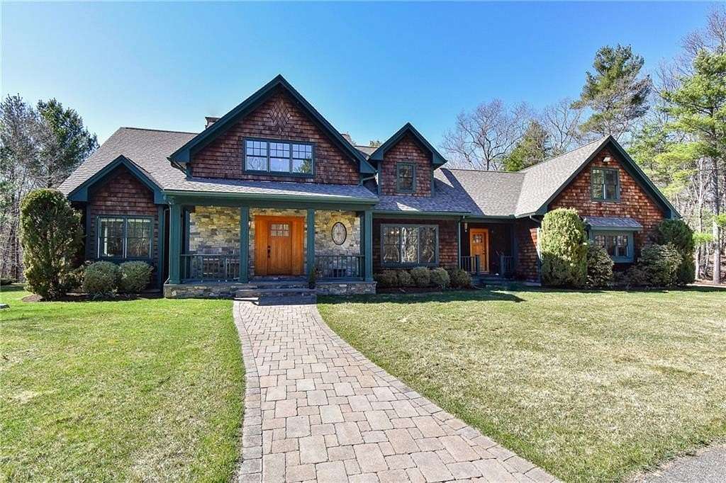 13.6 Acres of Land with Home for Sale in East Greenwich, Rhode Island