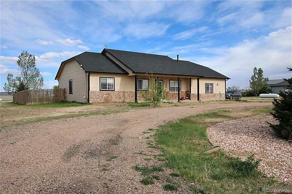 2.5 Acres of Land with Home for Sale in Keenesburg, Colorado