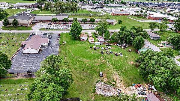 2.18 Acres of Improved Mixed-Use Land for Sale in Pea Ridge, Arkansas