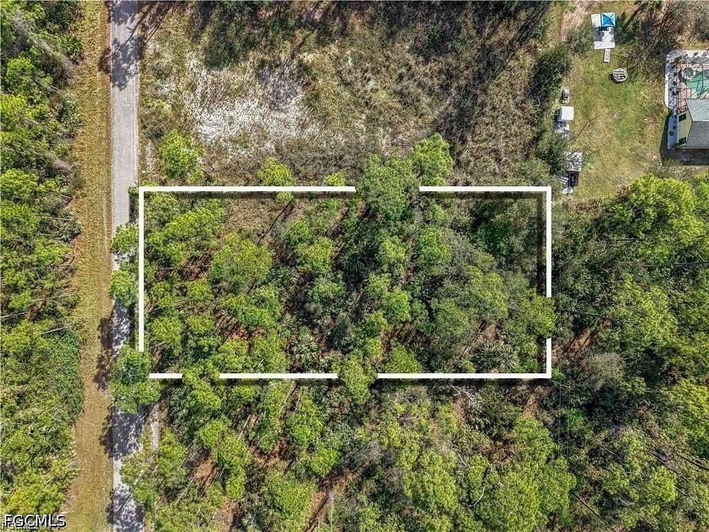 0.5 Acres of Residential Land for Sale in Alva, Florida