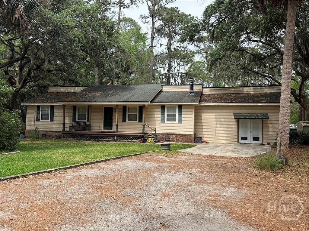 4 Acres of Land with Home for Sale in Savannah, Georgia