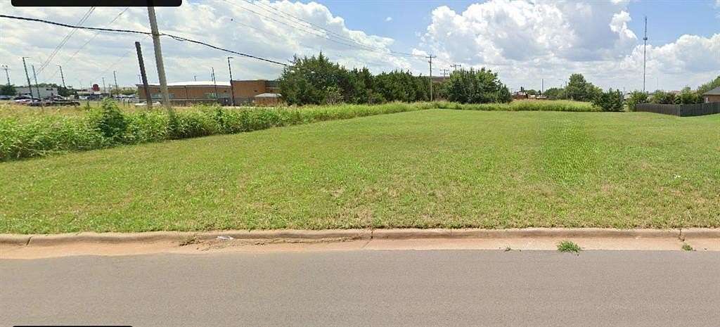 0.92 Acres of Commercial Land for Sale in Oklahoma City, Oklahoma