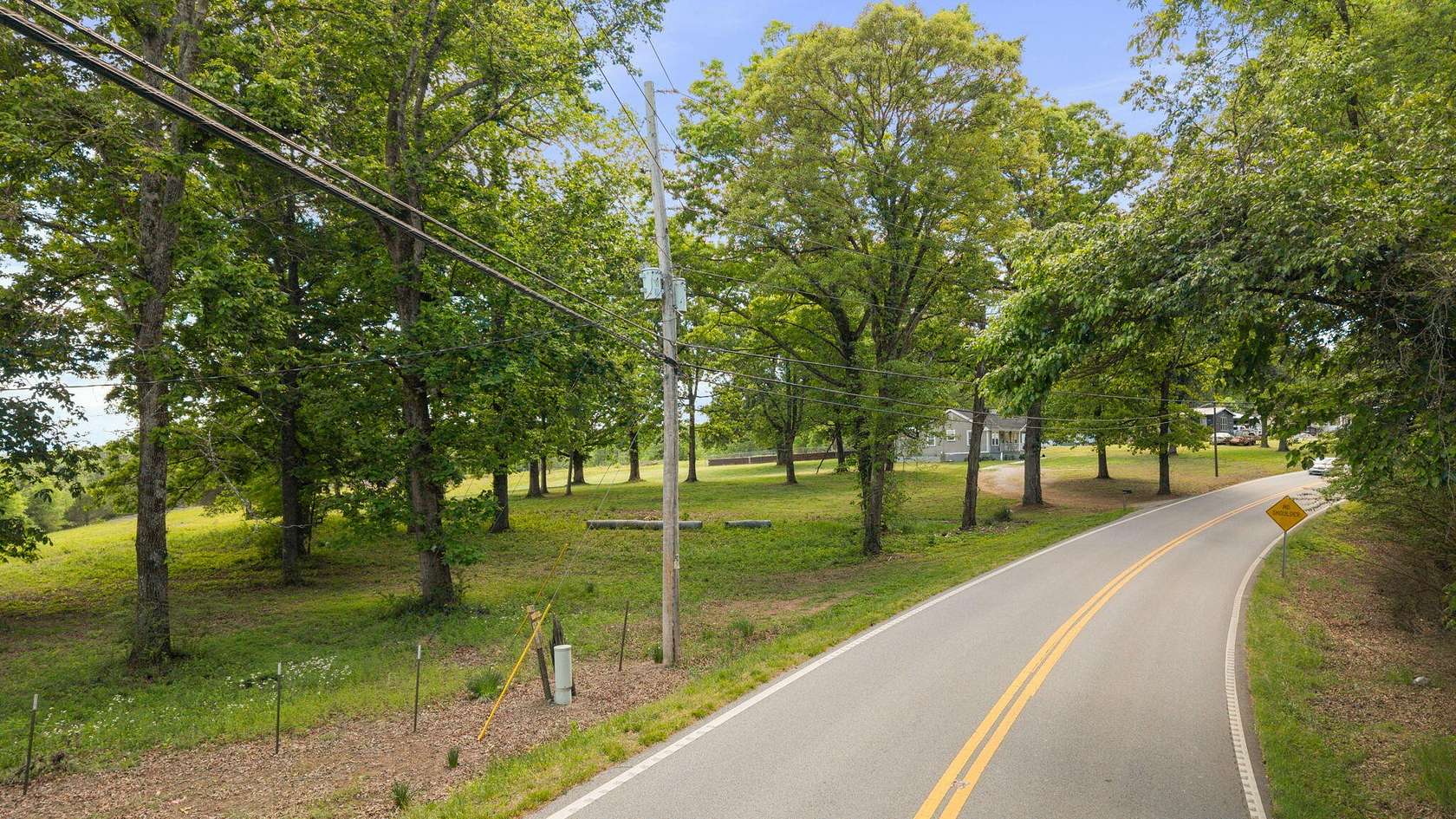 9.1 Acres of Agricultural Land for Sale in Harrison, Tennessee