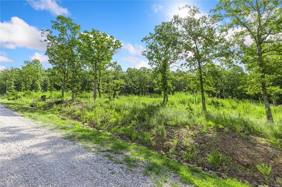 1 Acre of Residential Land for Sale in Harrison, Arkansas