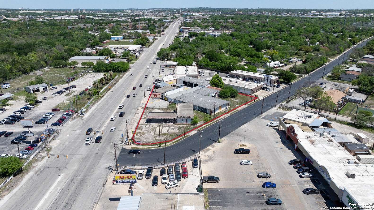 1.25 Acres of Commercial Land for Sale in San Antonio, Texas