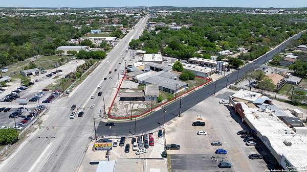 1.25 Acres of Commercial Land for Sale in San Antonio, Texas