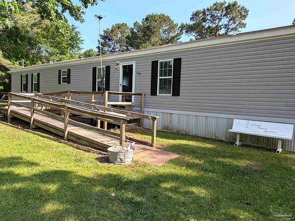 3.46 Acres of Improved Mixed-Use Land for Sale in McDavid, Florida