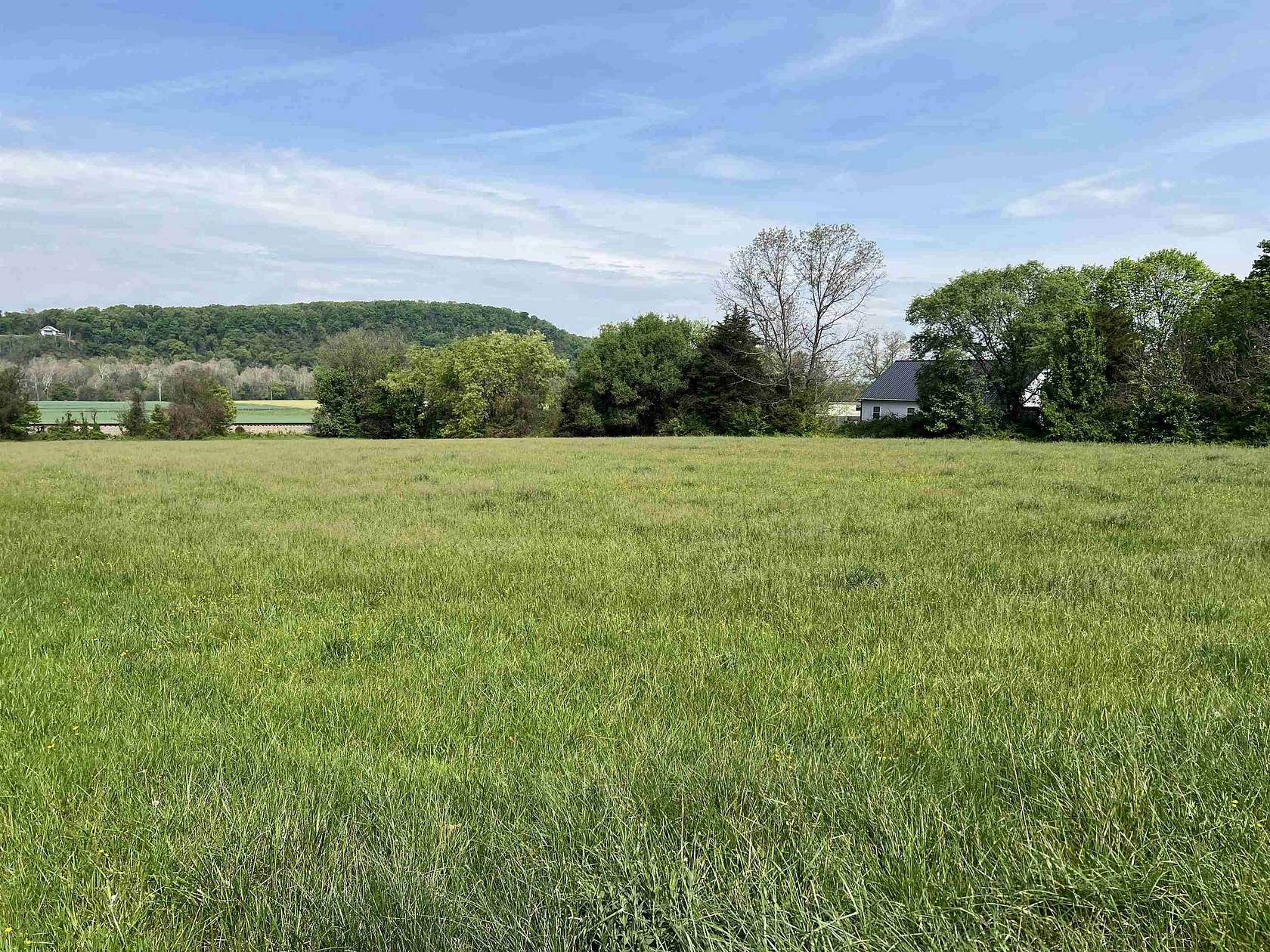 0.98 Acres of Residential Land for Sale in Grottoes, Virginia