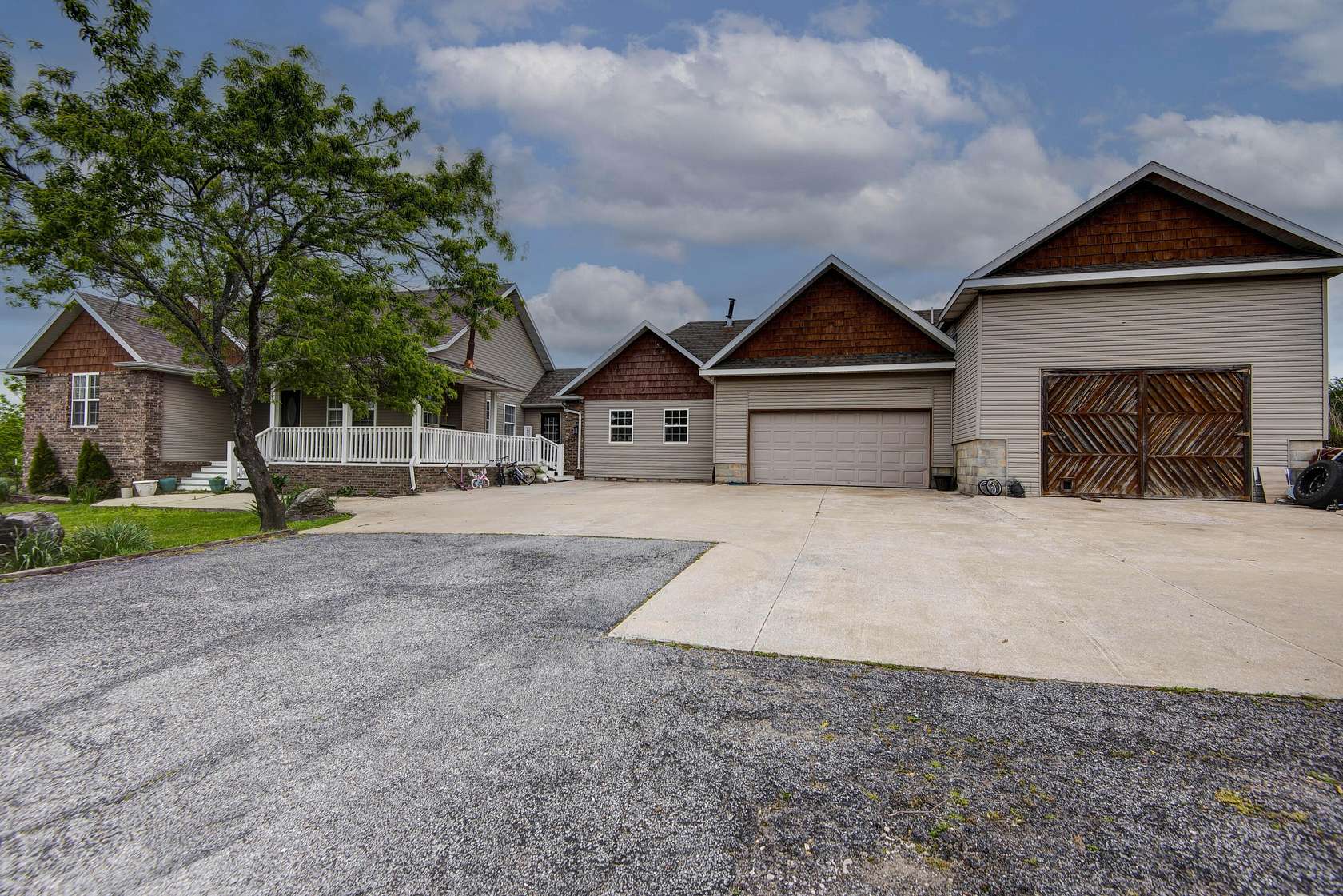 3.25 Acres of Land with Home for Sale in Sparta, Missouri