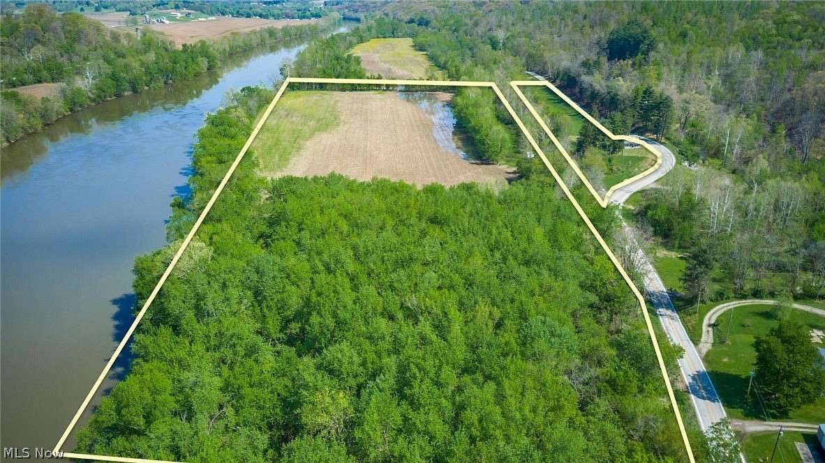 35.5 Acres of Agricultural & Residential Land for Sale in Zanesville, Ohio