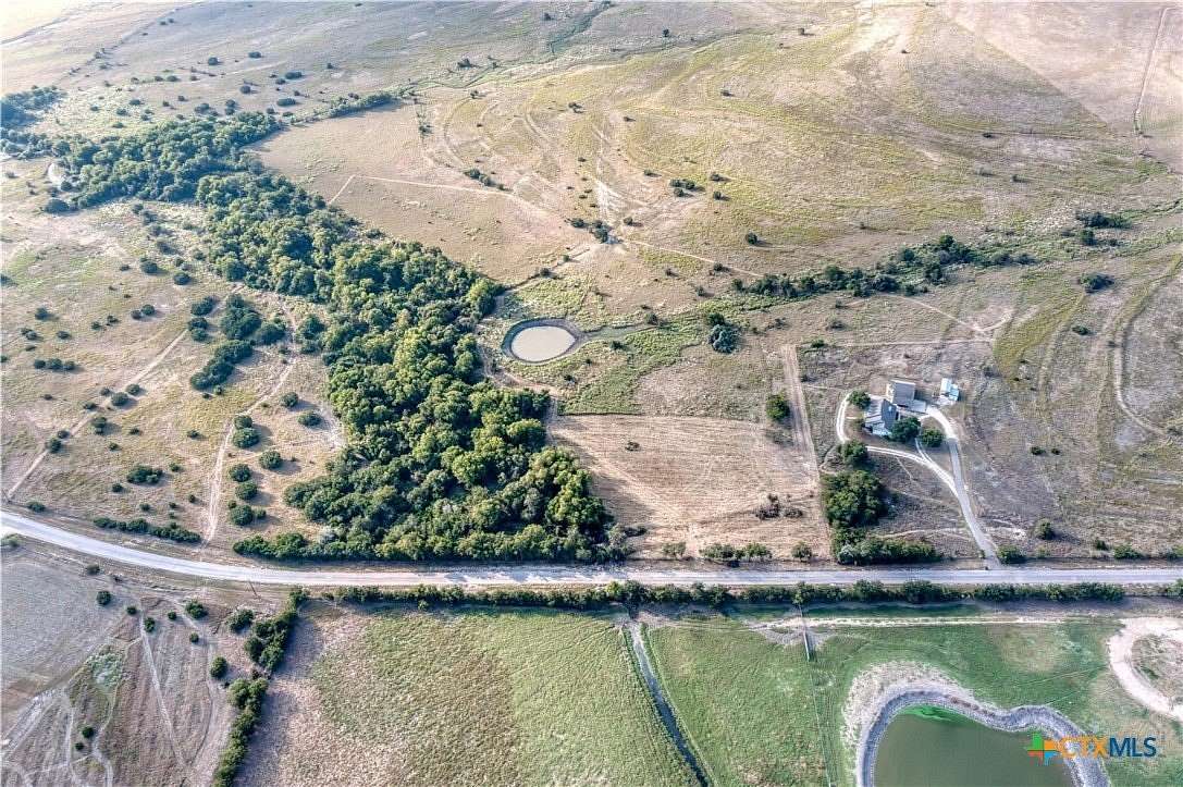 10 Acres of Land for Sale in Salado, Texas