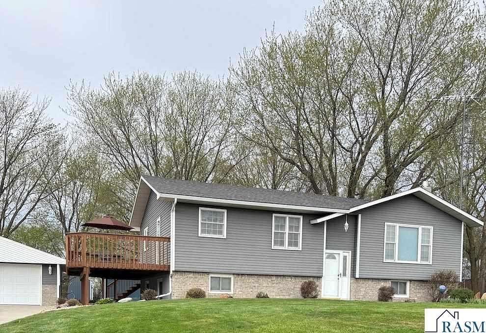 2.5 Acres of Land with Home for Sale in Janesville, Minnesota