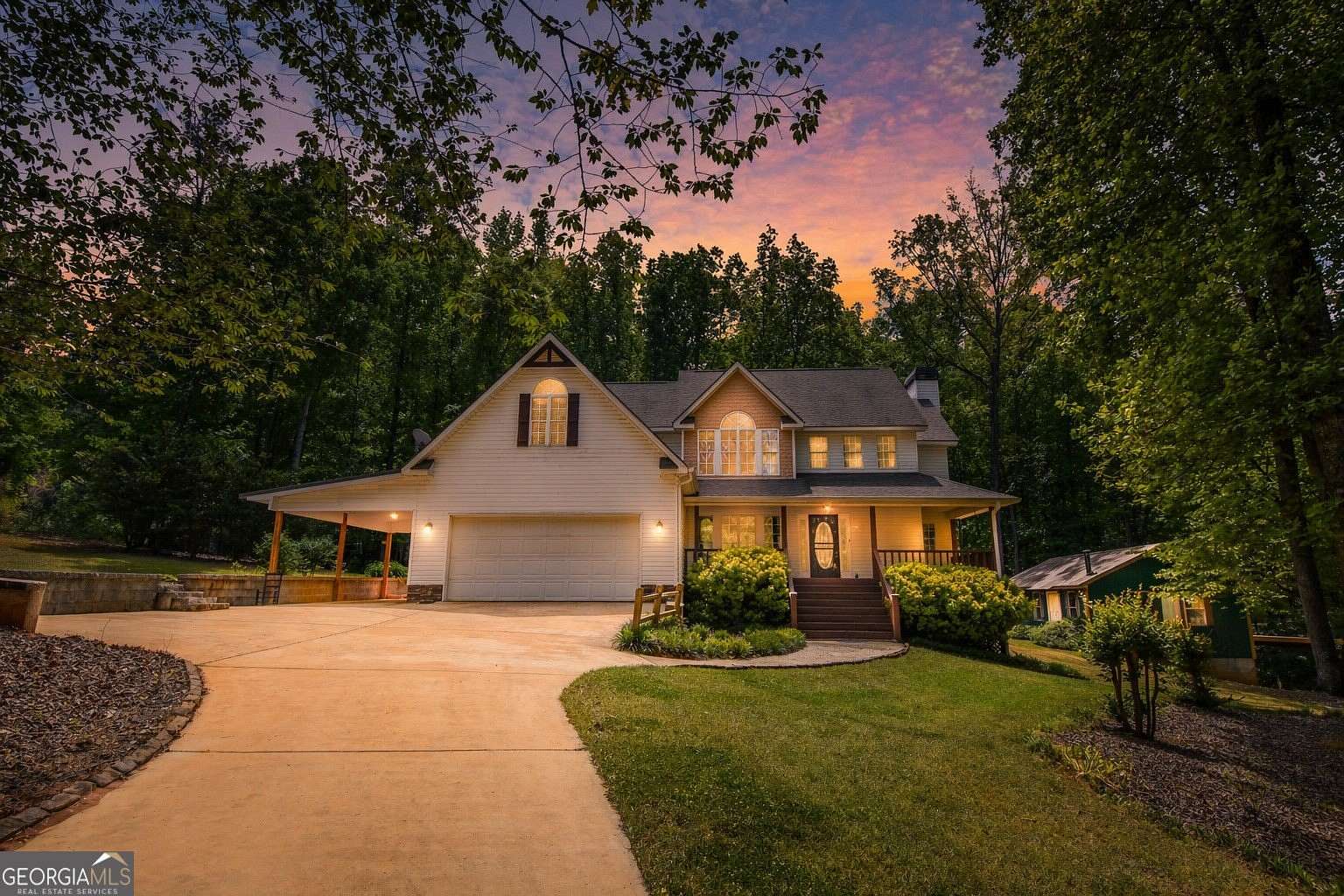 4.32 Acres of Land with Home for Sale in Williamson, Georgia