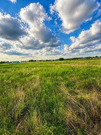 4 Acres of Residential Land for Sale in Whitesboro, Texas