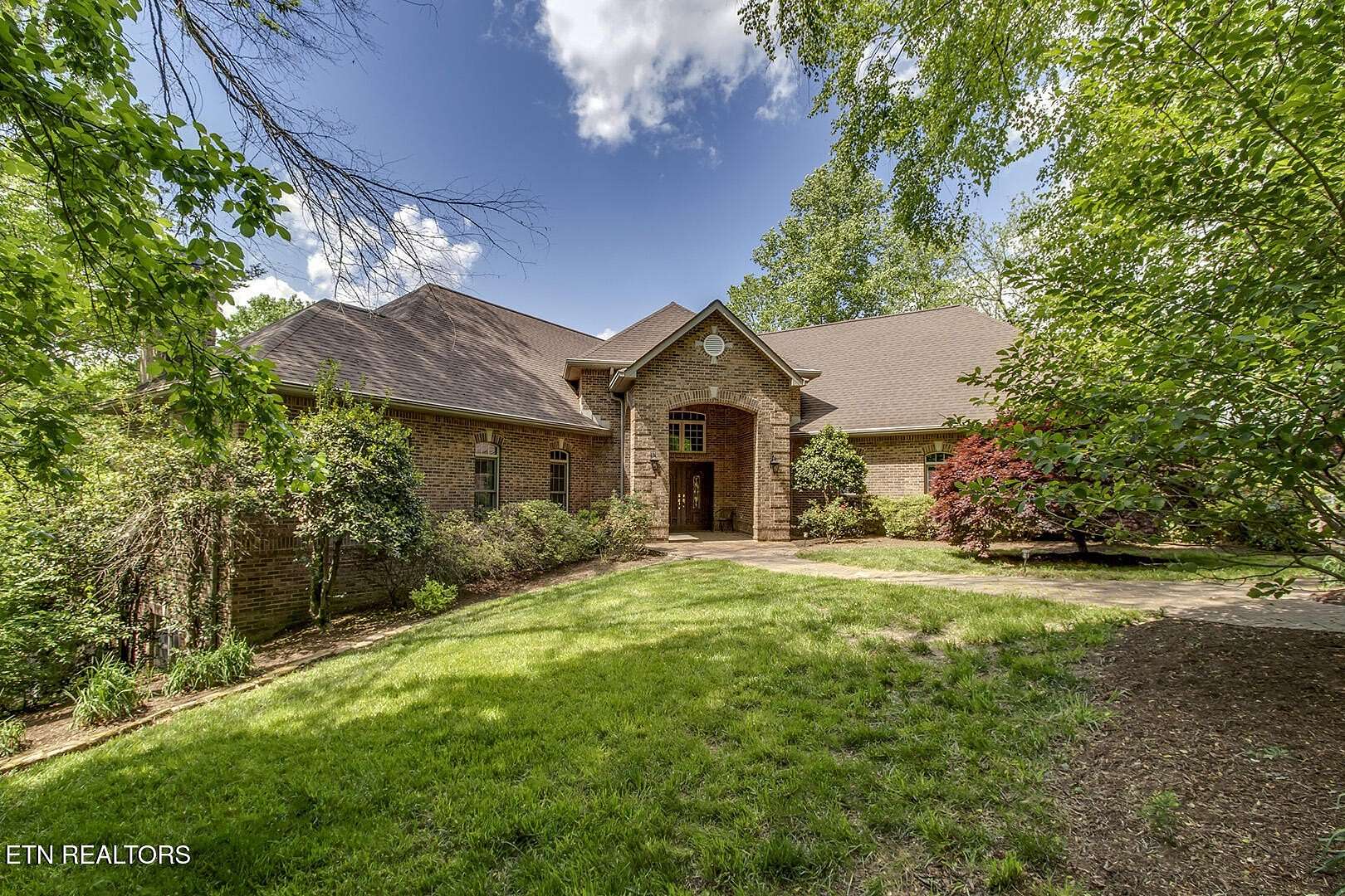 5.47 Acres of Land with Home for Sale in Oak Ridge, Tennessee