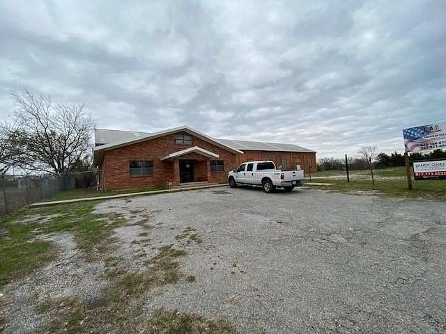 3.54 Acres of Commercial Land for Lease in Bowie, Texas