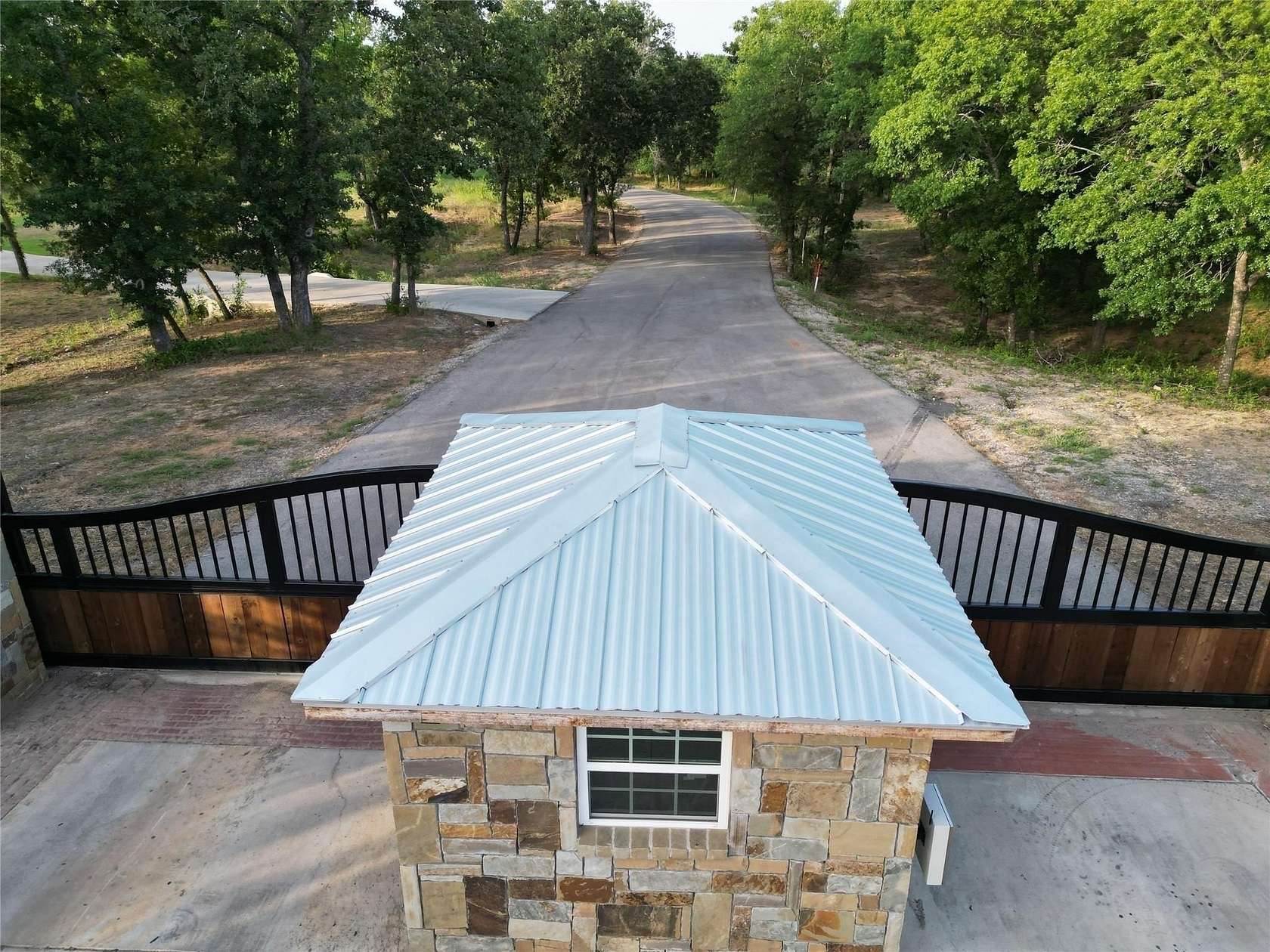2 Acres of Residential Land for Sale in Weatherford, Texas