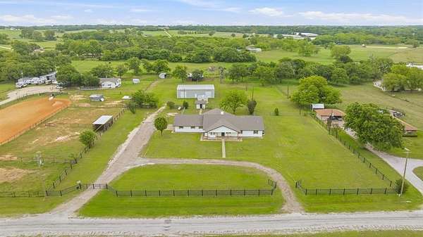 3.17 Acres of Land with Home for Sale in Stephenville, Texas