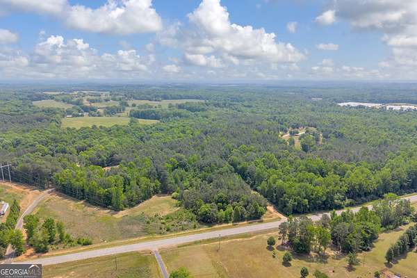 9 Acres of Residential Land for Sale in Hull, Georgia