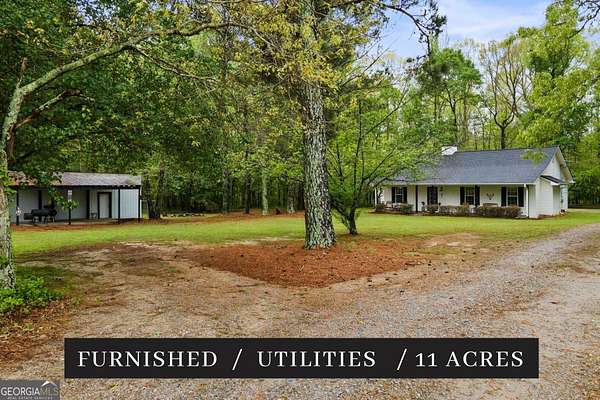 11.3 Acres of Land with Home for Lease in Fayetteville, Georgia