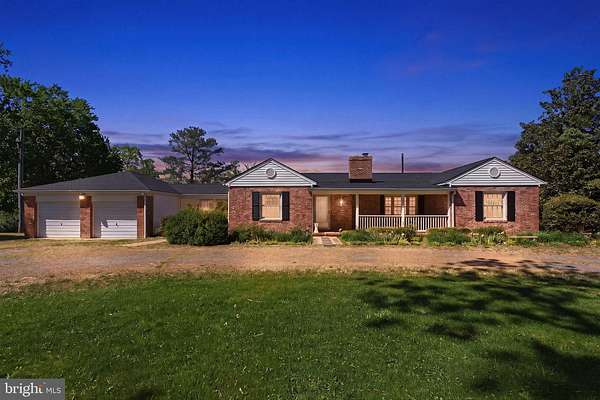 1.8 Acres of Land with Home for Sale in Kinsale, Virginia