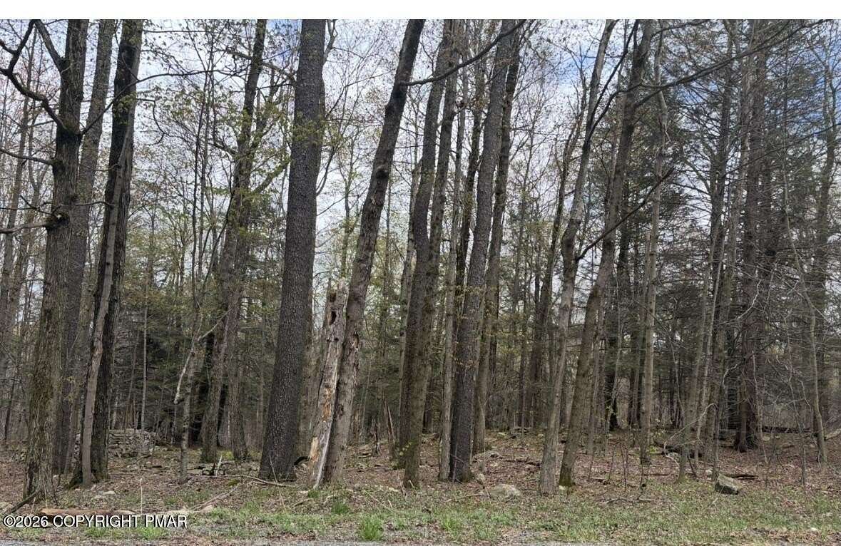 0.52 Acres of Residential Land for Sale in Hawley, Pennsylvania