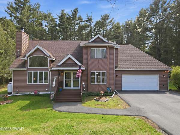 2.9 Acres of Land with Home for Sale in Hawley, Pennsylvania