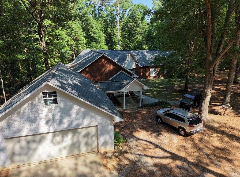 12 Acres of Land with Home for Sale in Troy, Alabama