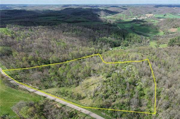 10 Acres of Recreational Land for Auction in Cadiz, Ohio