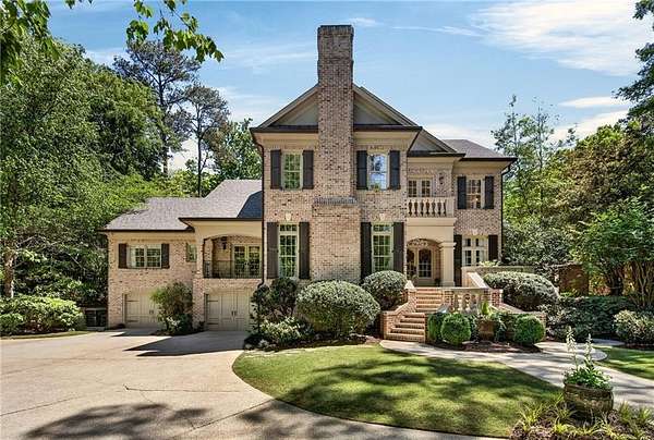 2 Acres of Land with Home for Sale in Atlanta, Georgia