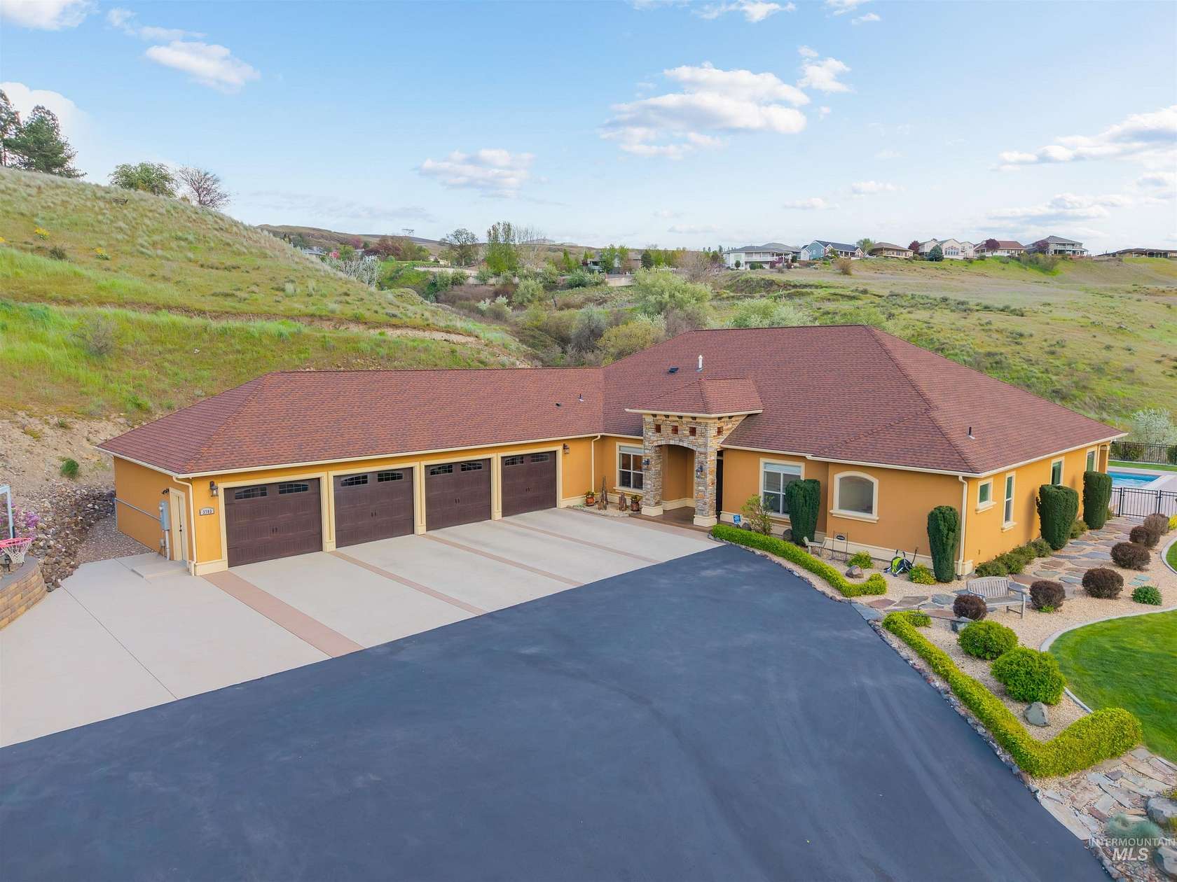 2 Acres of Land with Home for Sale in Lewiston, Idaho