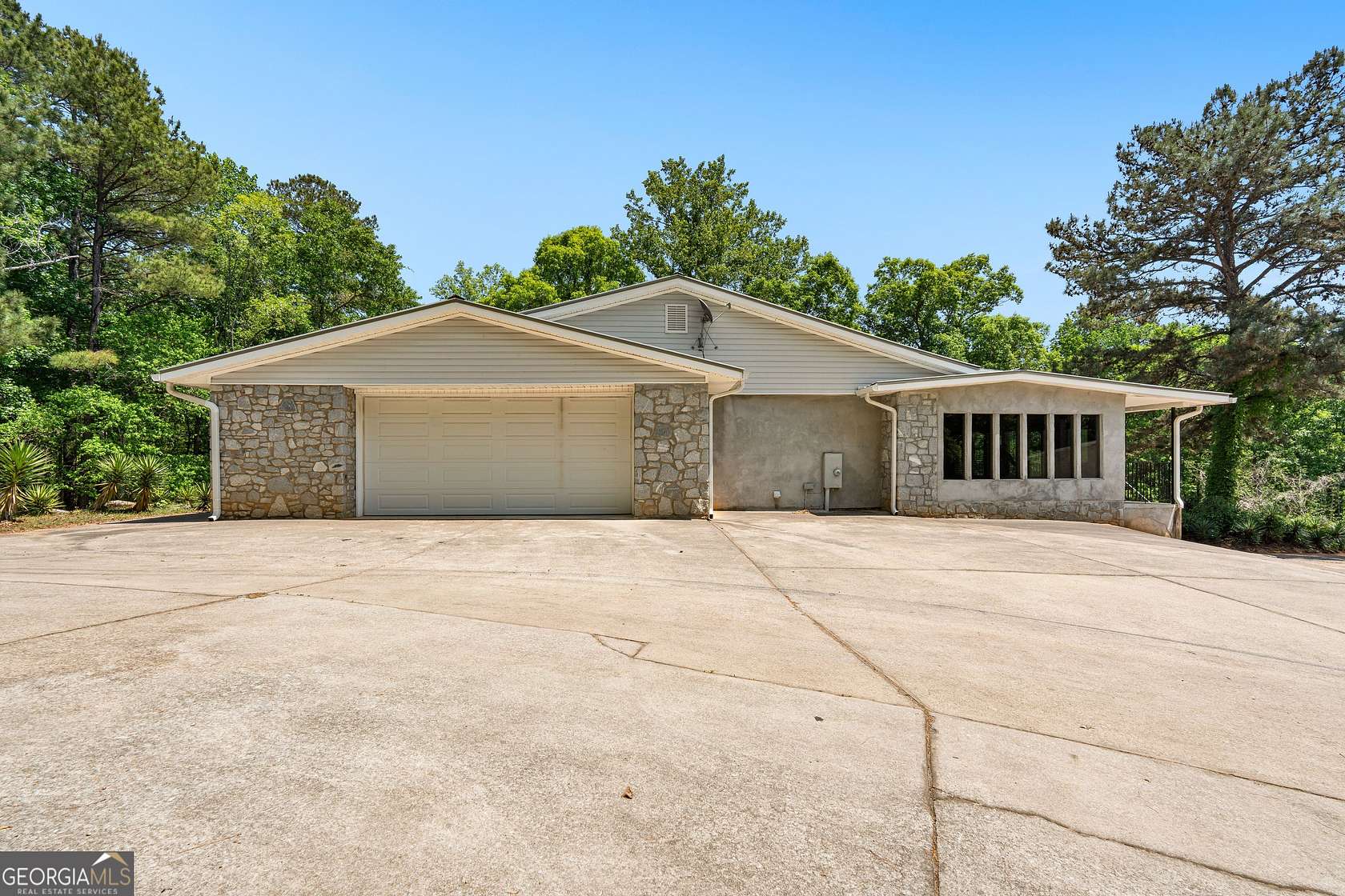 2.7 Acres of Land with Home for Sale in Fairburn, Georgia