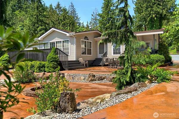 5 Acres of Land with Home for Sale in Sedro-Woolley, Washington