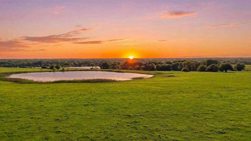 232 Acres of Recreational & Residential Land for Sale in Celeste, Texas