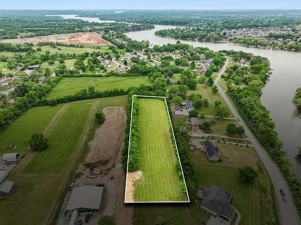 2.12 Acres of Residential Land for Sale in Gallatin, Tennessee