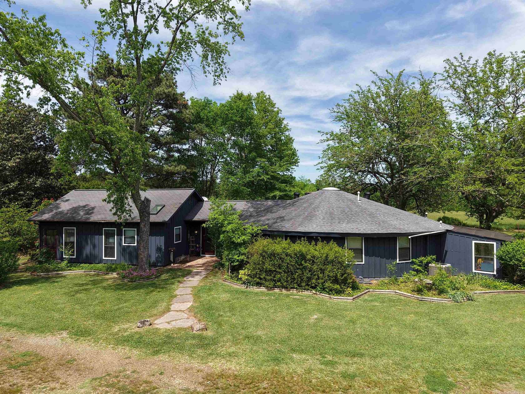 26 Acres of Land with Home for Sale in Mena, Arkansas
