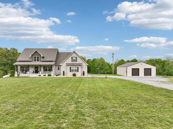 10.5 Acres of Land with Home for Sale in Westmoreland, Tennessee